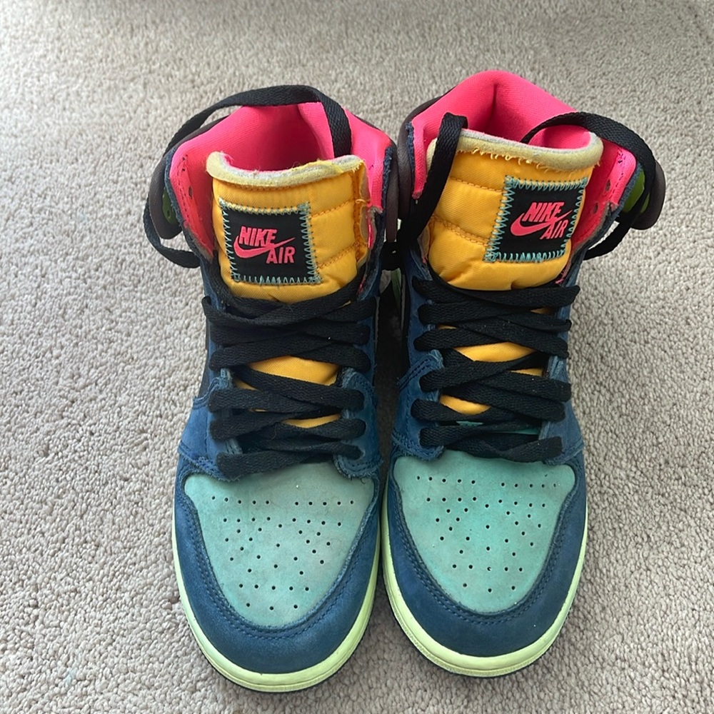 SOLD: Jordan 1 retro high…Tokyo Bio Hack. Size 5